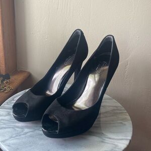 Coach peep toe suede stiletto pumps size 8.5 B